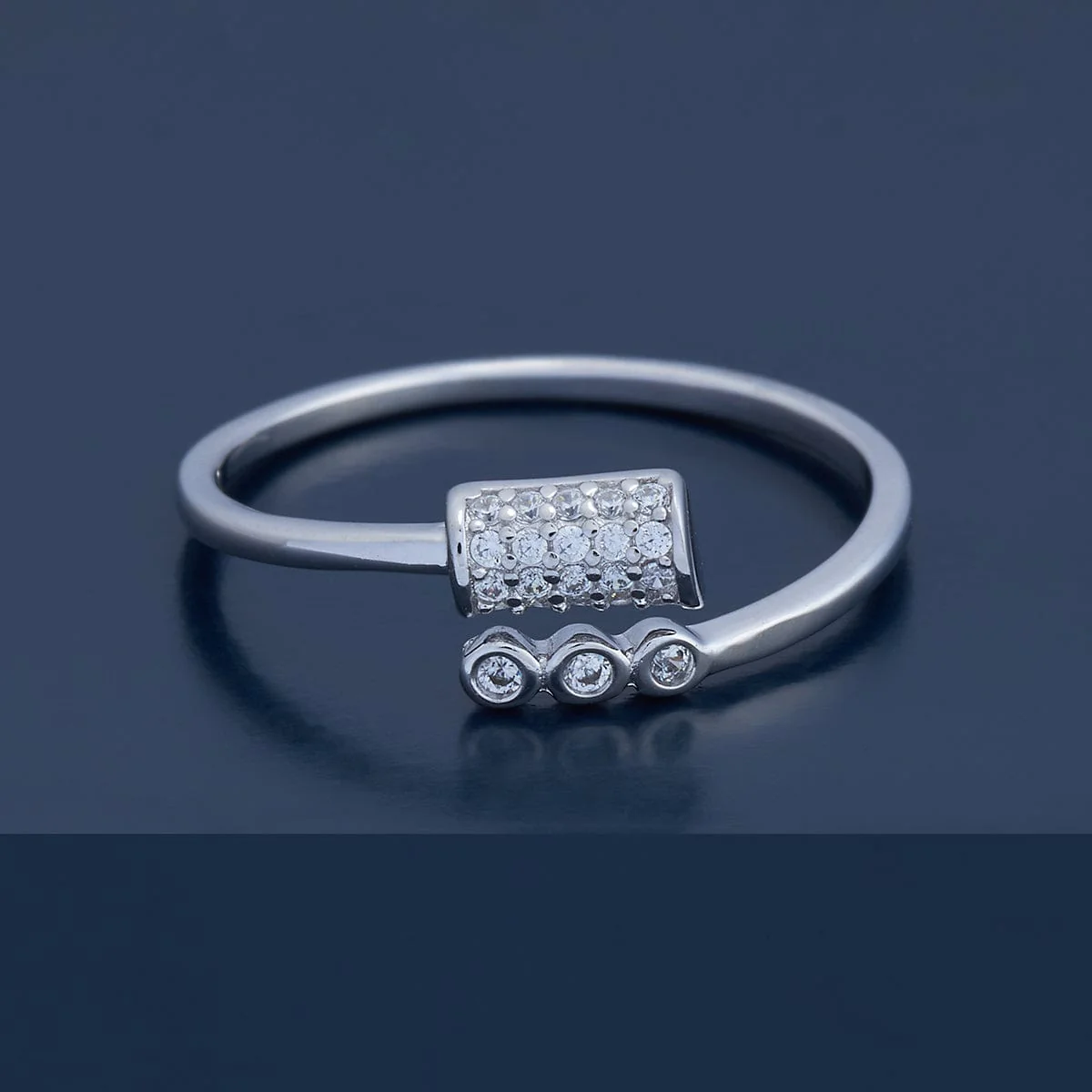 92.5 Silver Finger Ring 180846 - Image 3