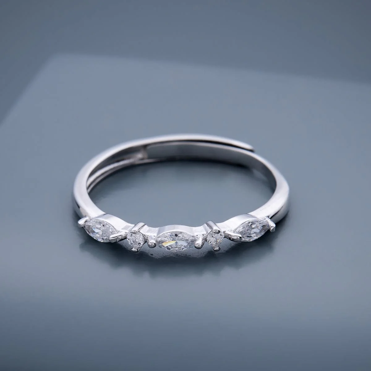 92.5 Silver Finger Ring 188512 - Image 6