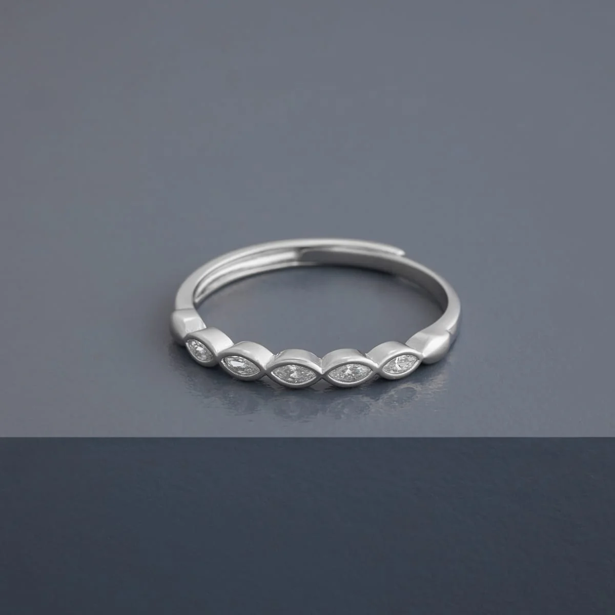 92.5 Silver Finger Ring 194596 - Image 6