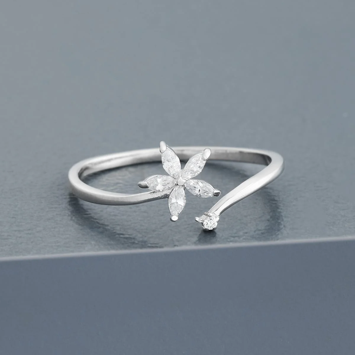 92.5 Silver Finger Ring 194600 - Image 7