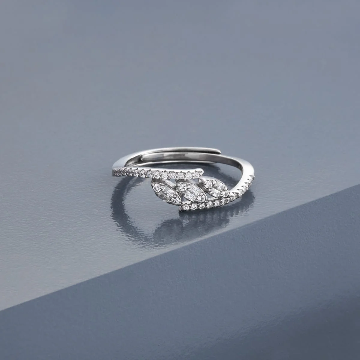 92.5 Silver Finger Ring 194842 - Image 6
