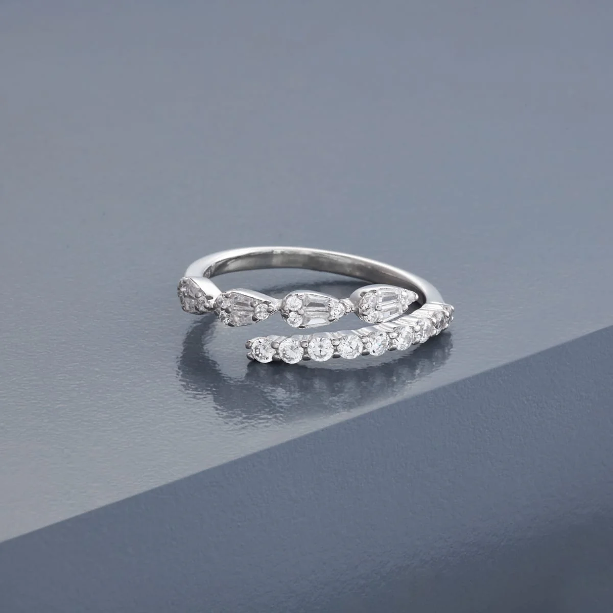 92.5 Silver Finger Ring 194843 - Image 6