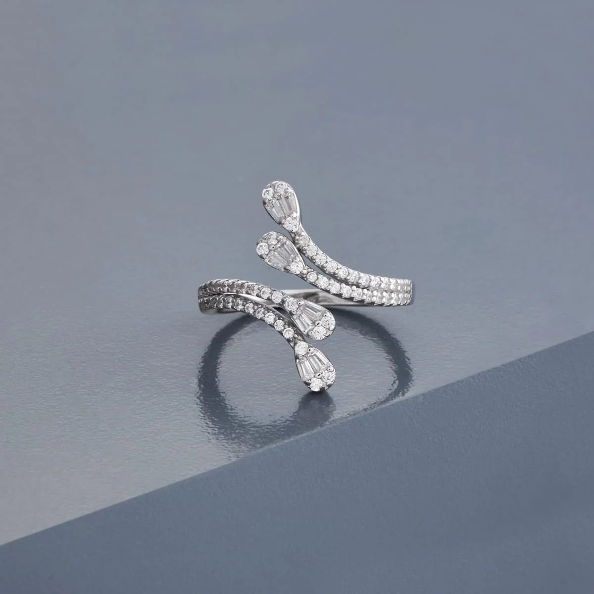92.5 Silver Finger Ring 194850 - Image 6