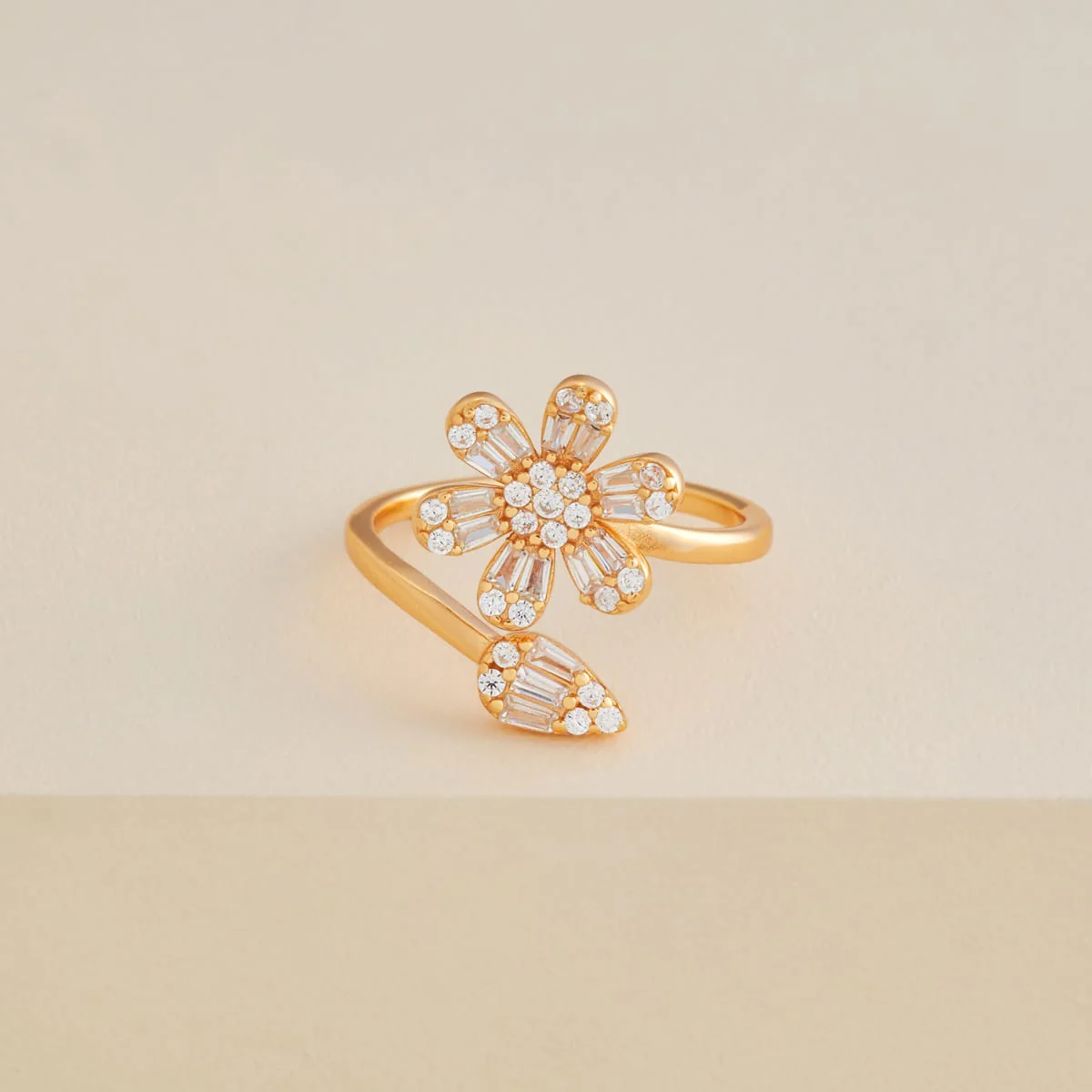 92.5 Silver Finger Ring 194854 - Image 2