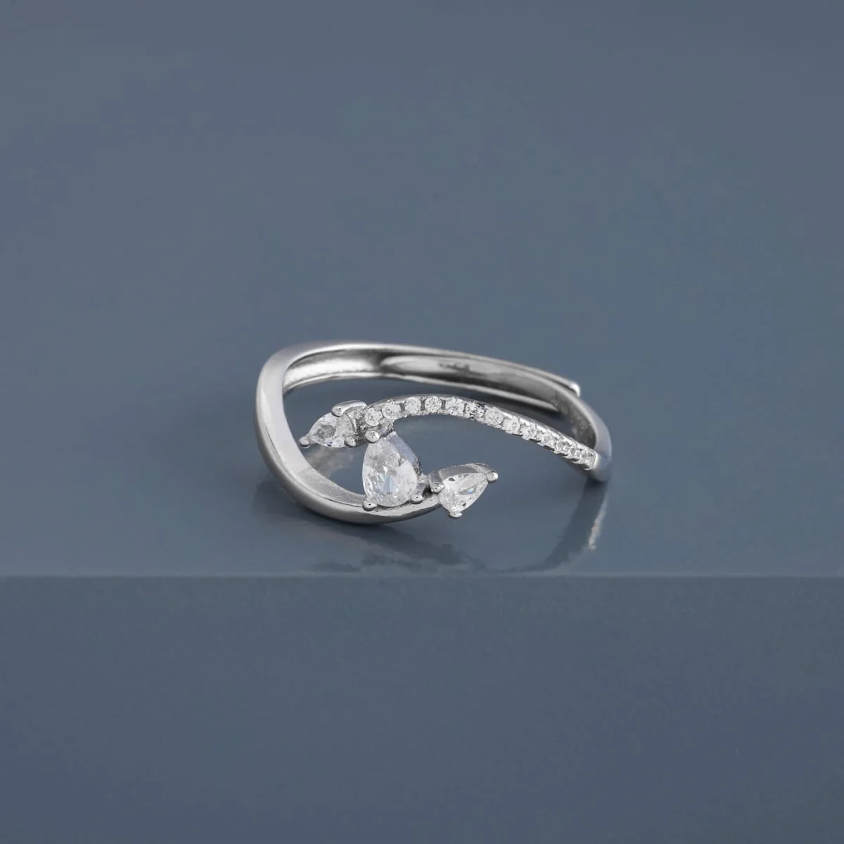 92.5 Silver Finger Ring 194861 - Image 6