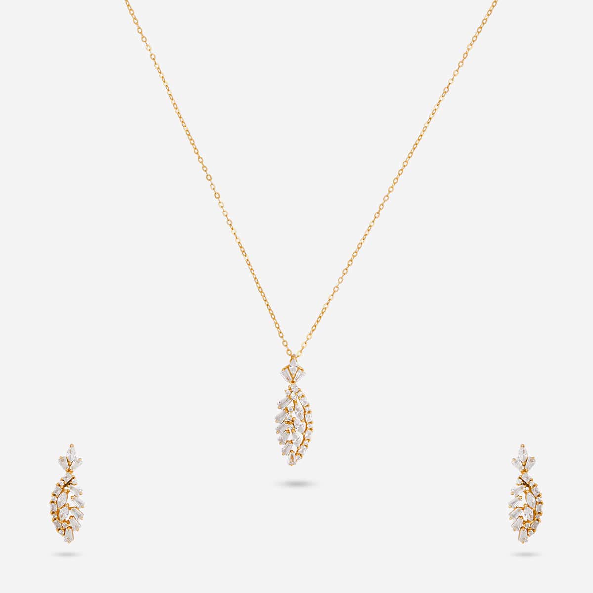 92.5 Silver Pendant With Chain and Earring Set 191354