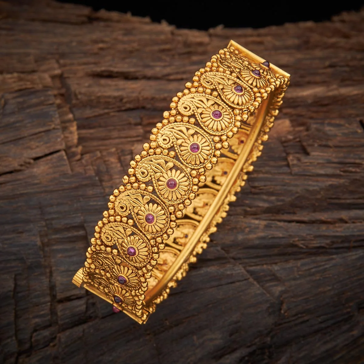 Antique Bangle 130148 - Image 4