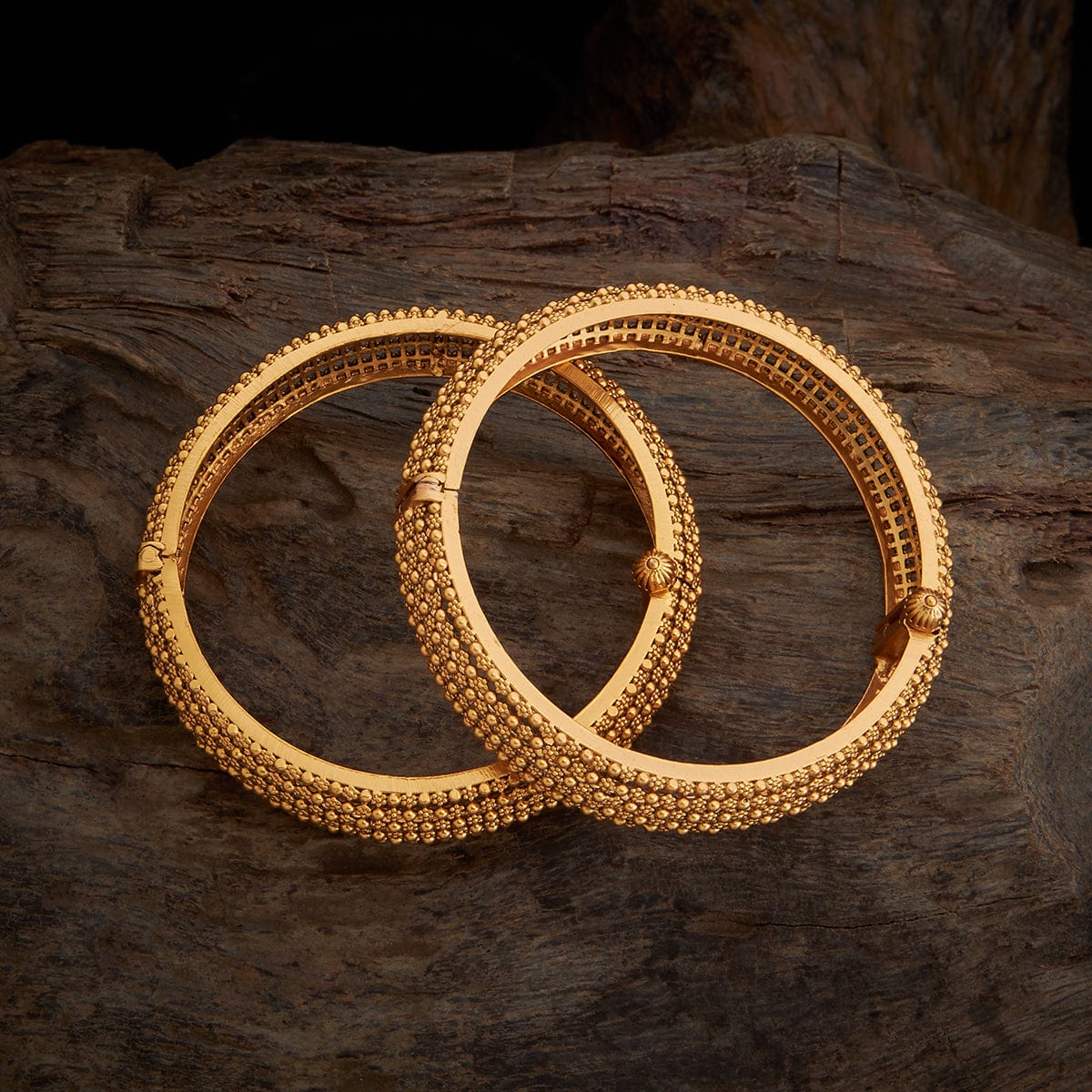 Antique Bangle 165496 - Image 2