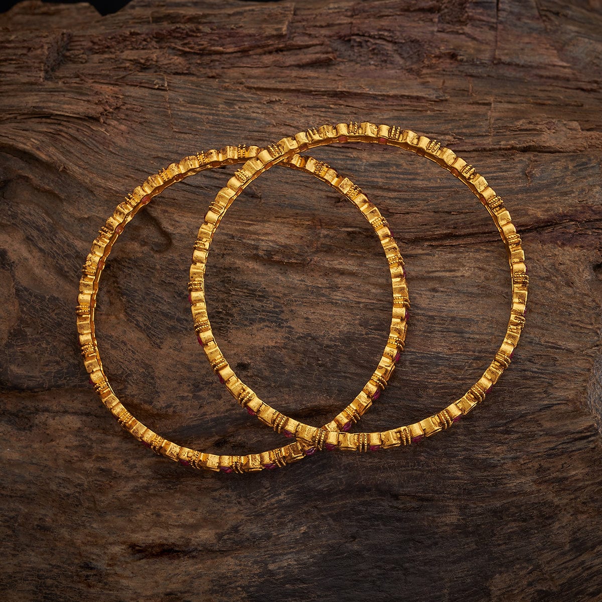 Antique Bangle 170789 - Image 3