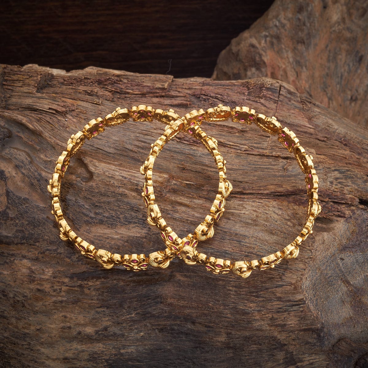 Antique Bangle 176927 - Image 3
