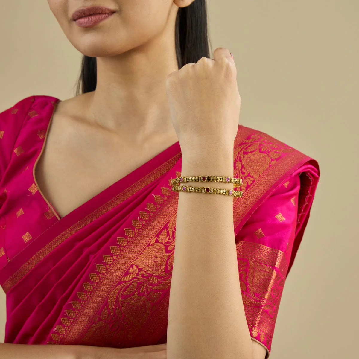 Antique Bangle 181224 - Image 2