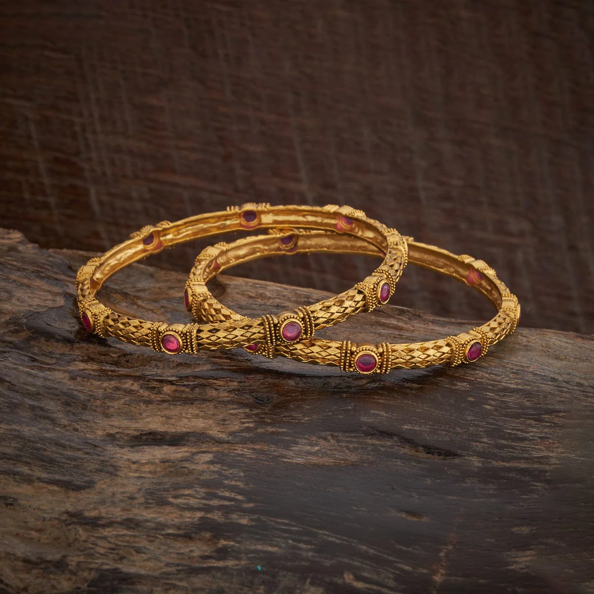Antique Bangle 181224 - Image 3