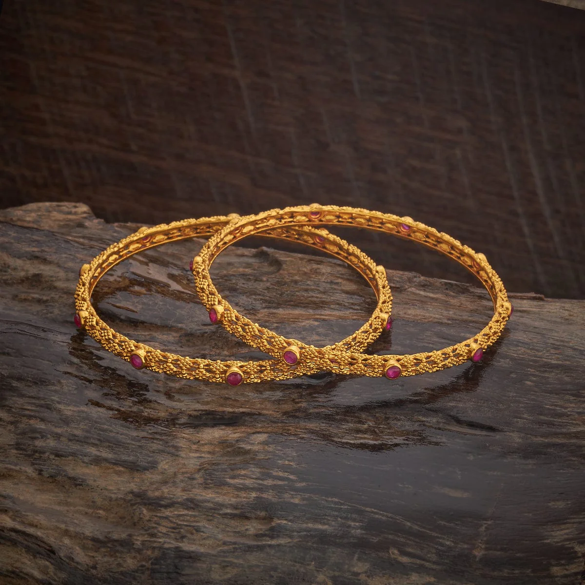 Antique Bangle 181225 - Image 4