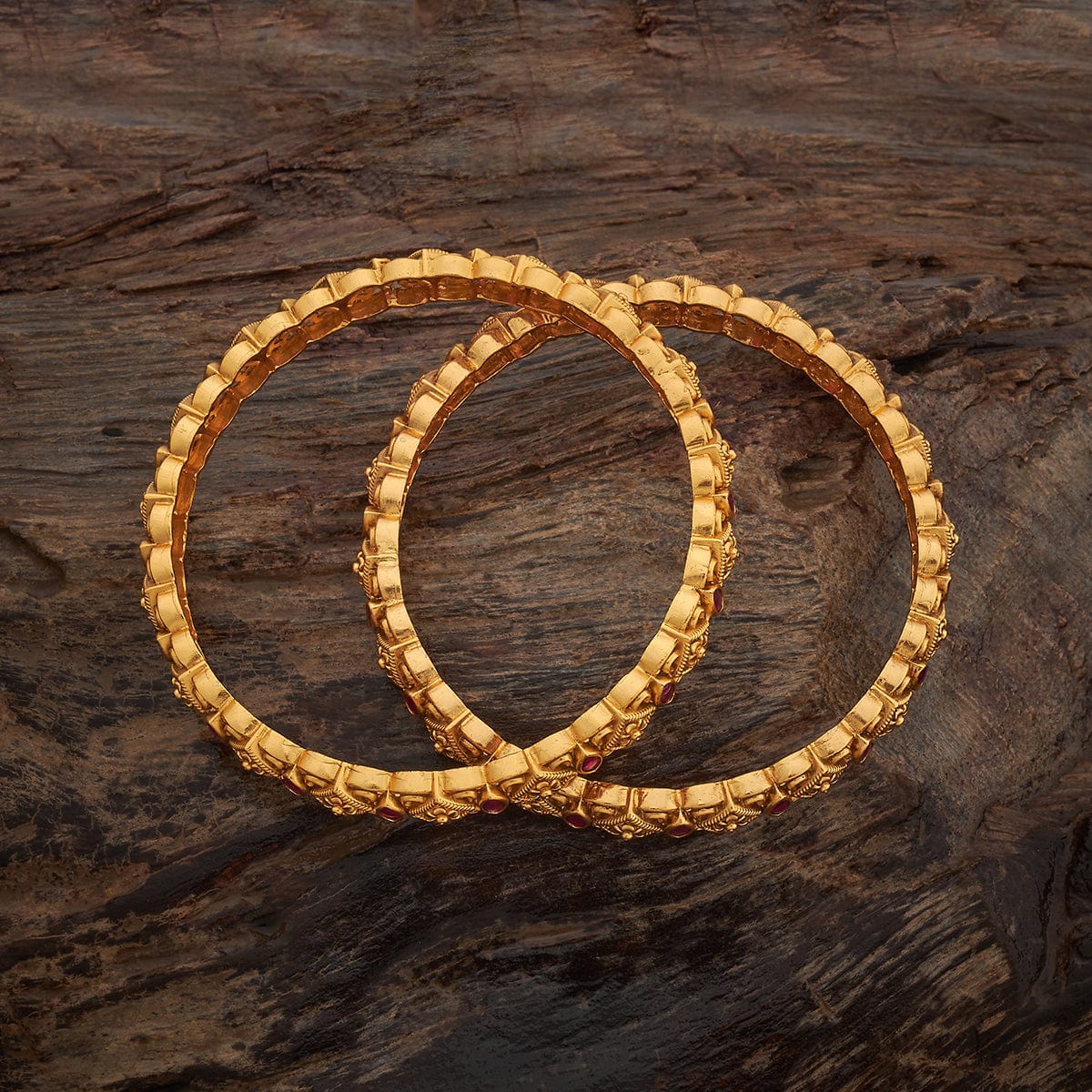 Antique Bangle 182319 - Image 3