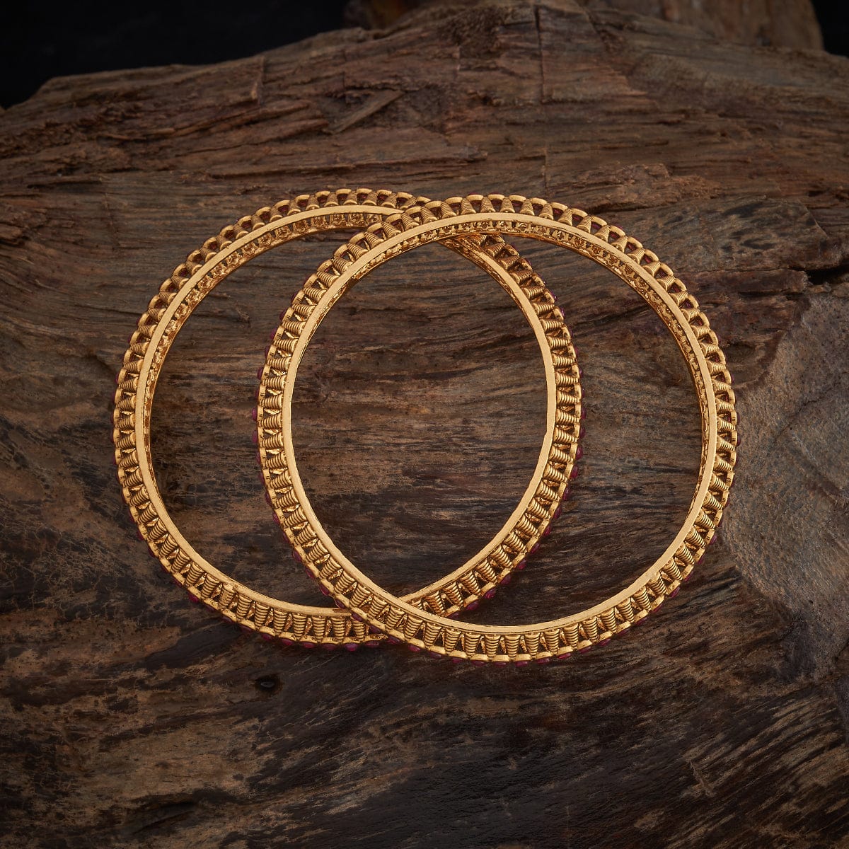 Antique Bangle 182426 - Image 4