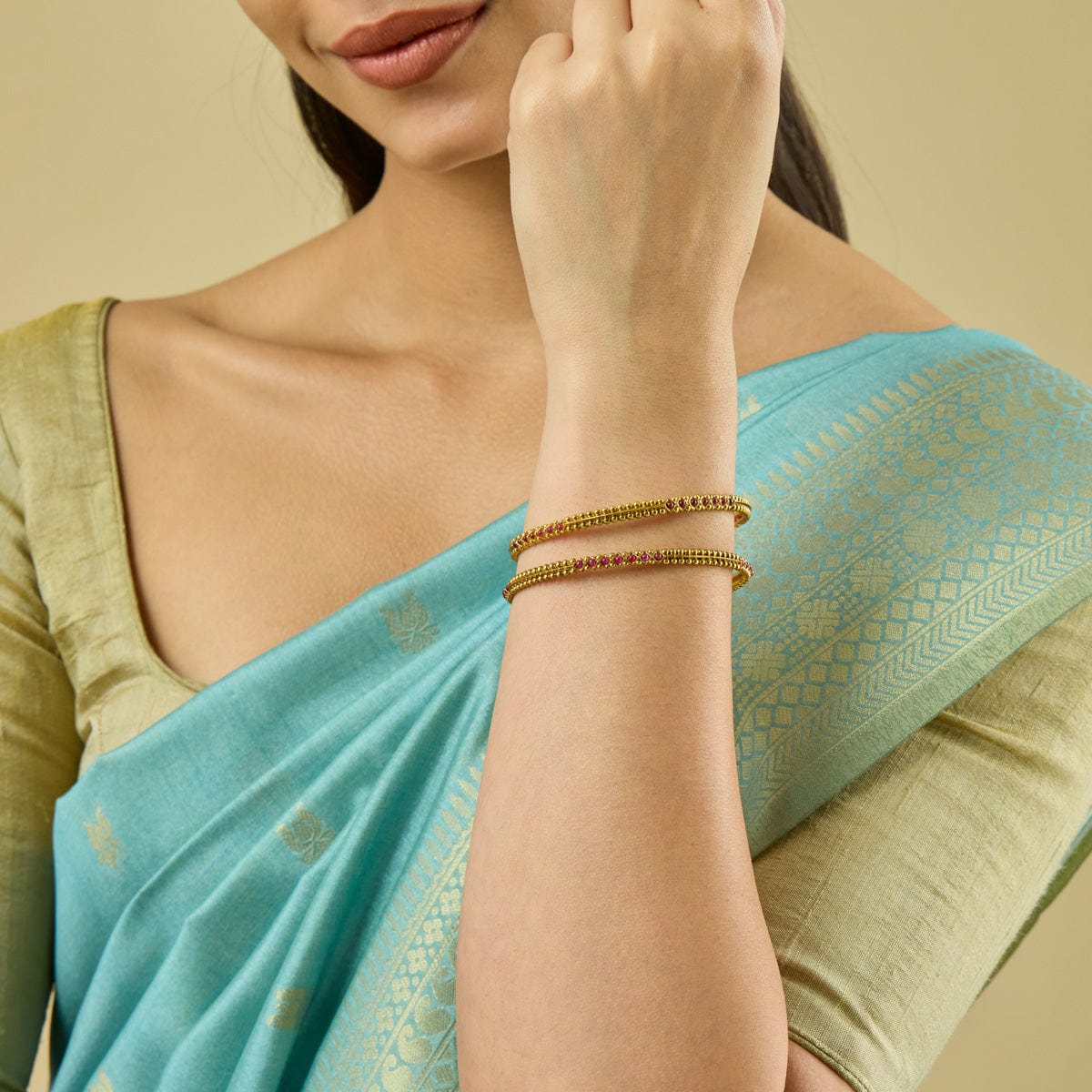 Antique Bangle 182608 - Image 2