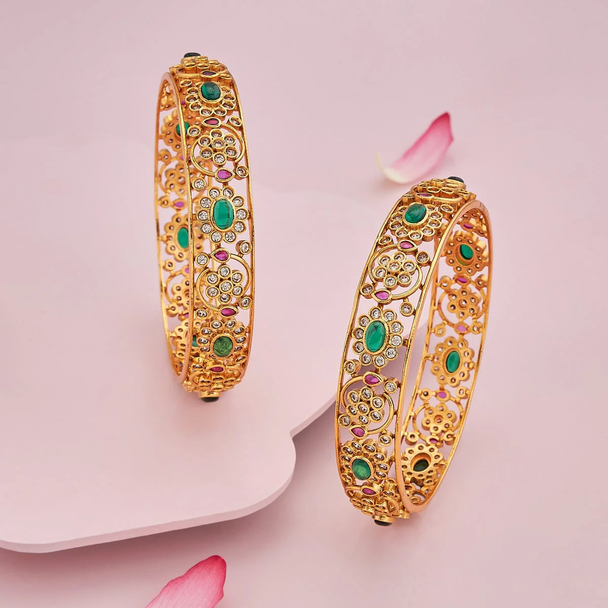Antique Bangle 184543 - Image 2
