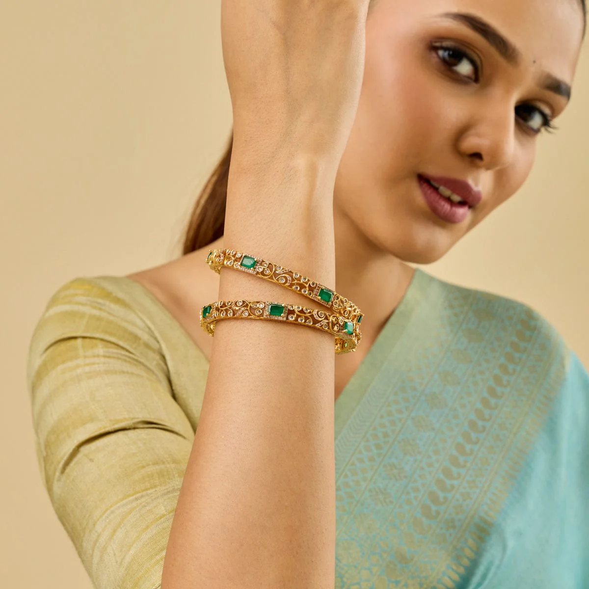Antique Bangle 184544 - Image 11
