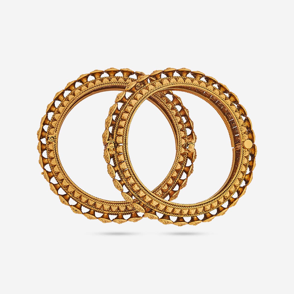 Antique Bangle 186554 - Image 5