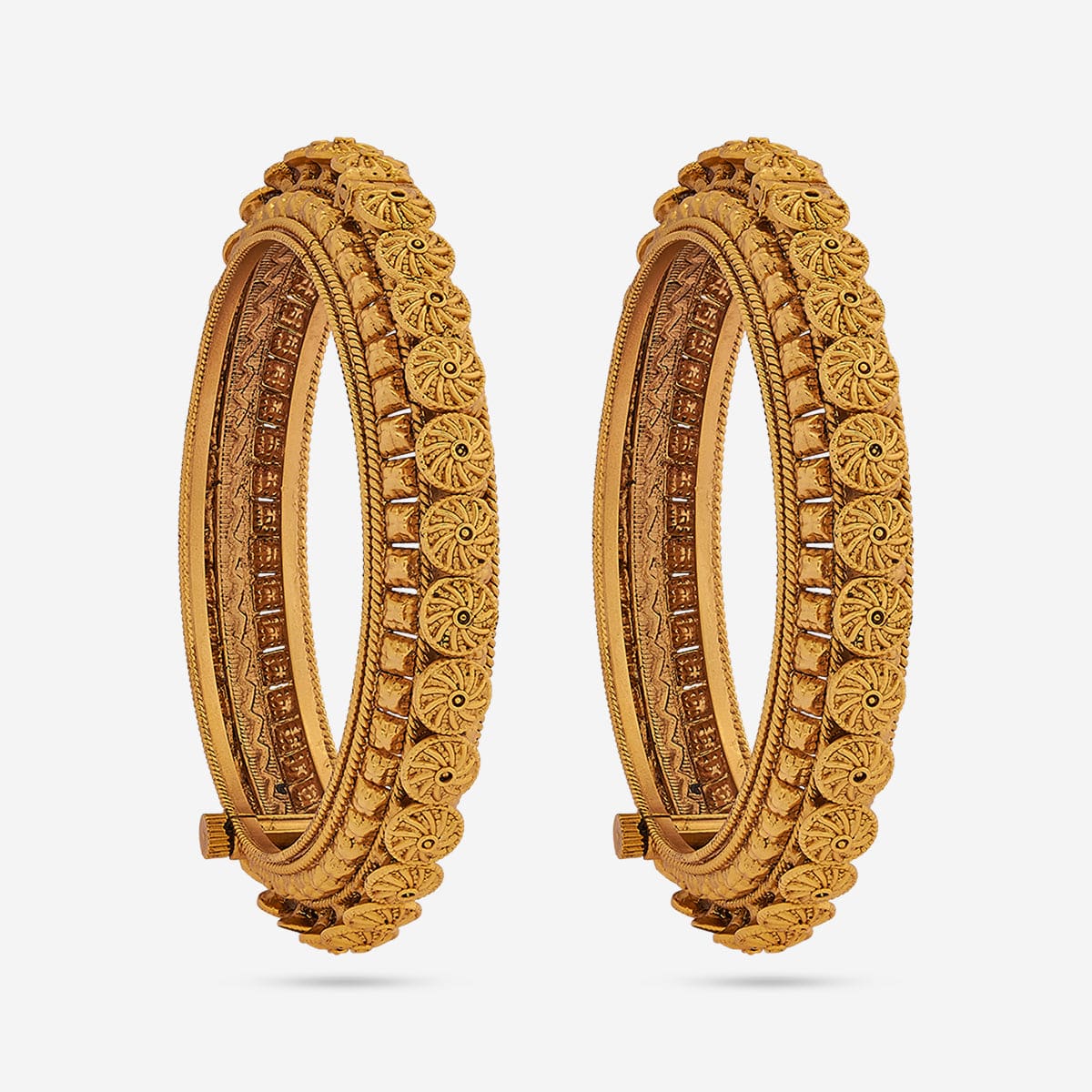 Antique Bangle 186554 - Image 6