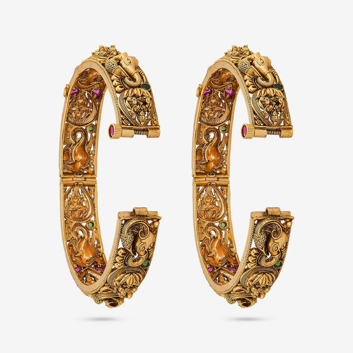 Antique Bangle 186661 - Image 3