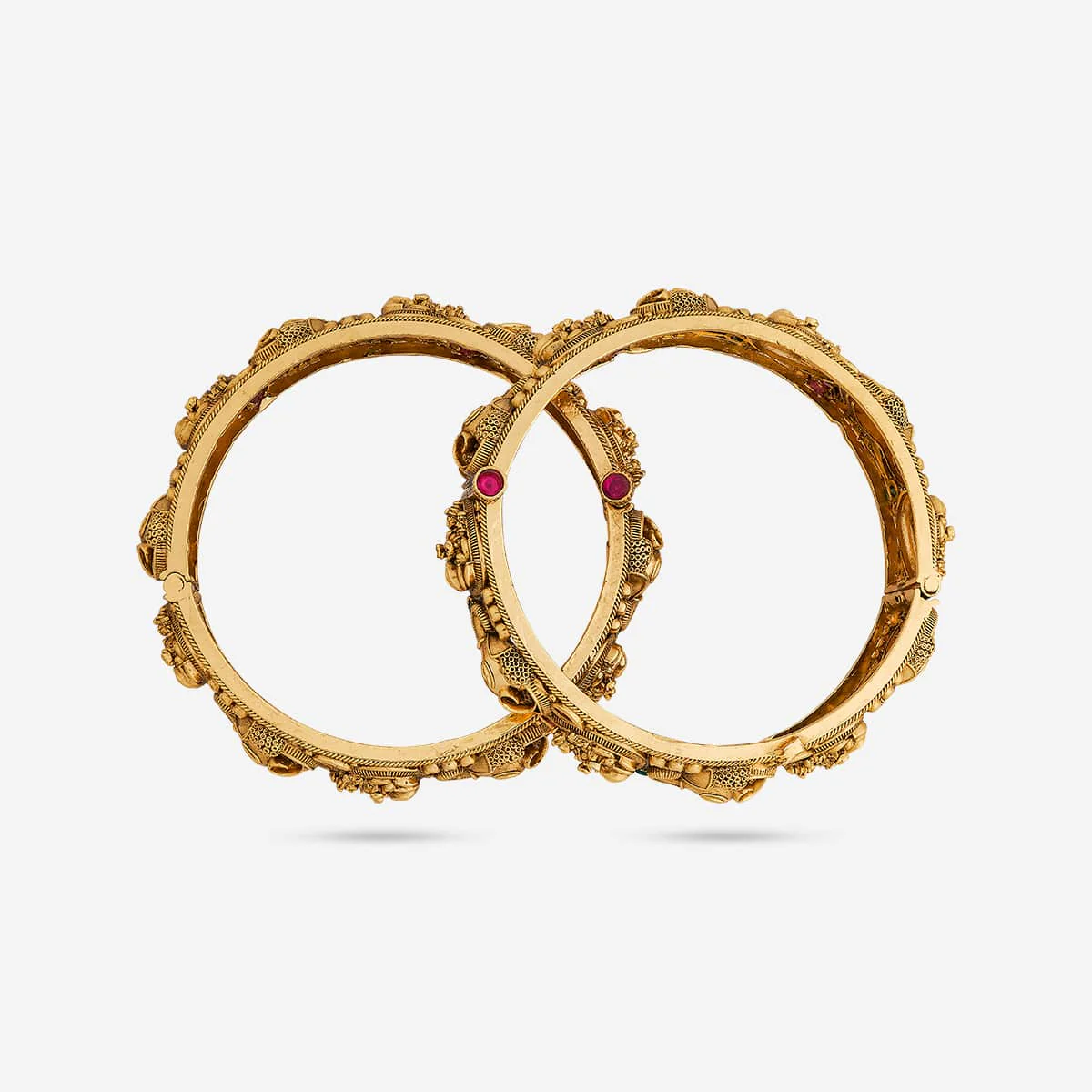 Antique Bangle 186661 - Image 4