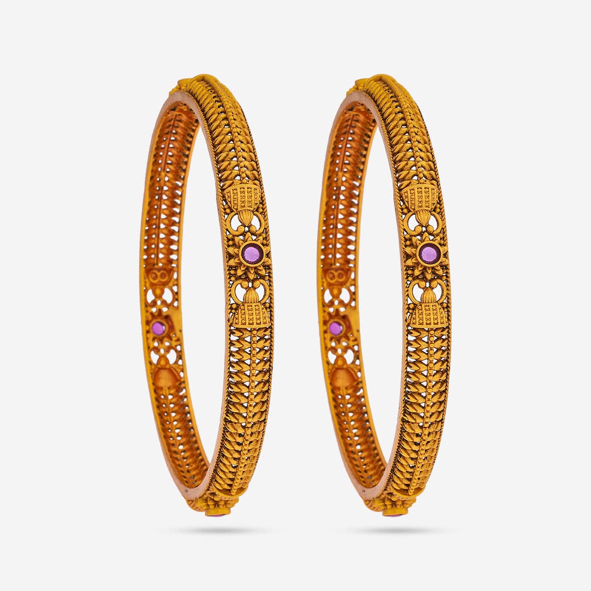 Antique Bangle 186713 - Image 4