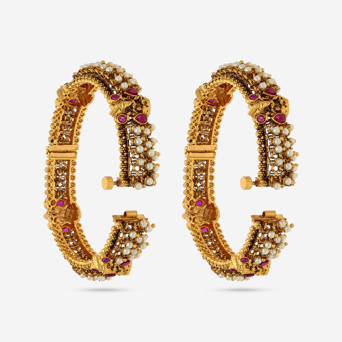 Antique Bangle 187080 - Image 3