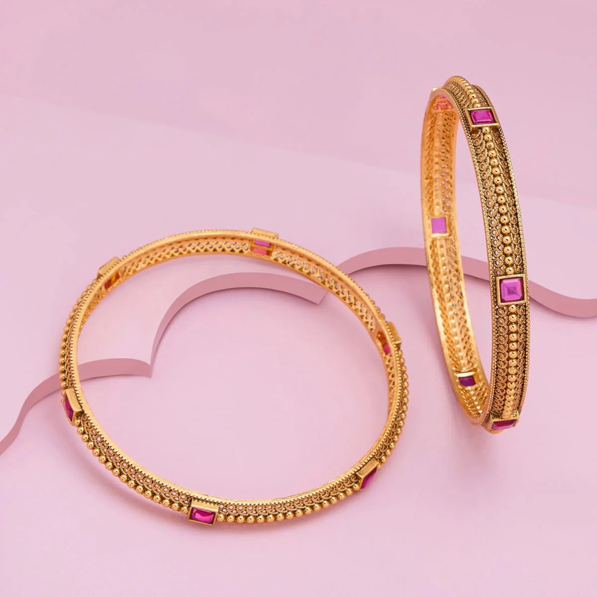 Antique Bangle 187083 - Image 2
