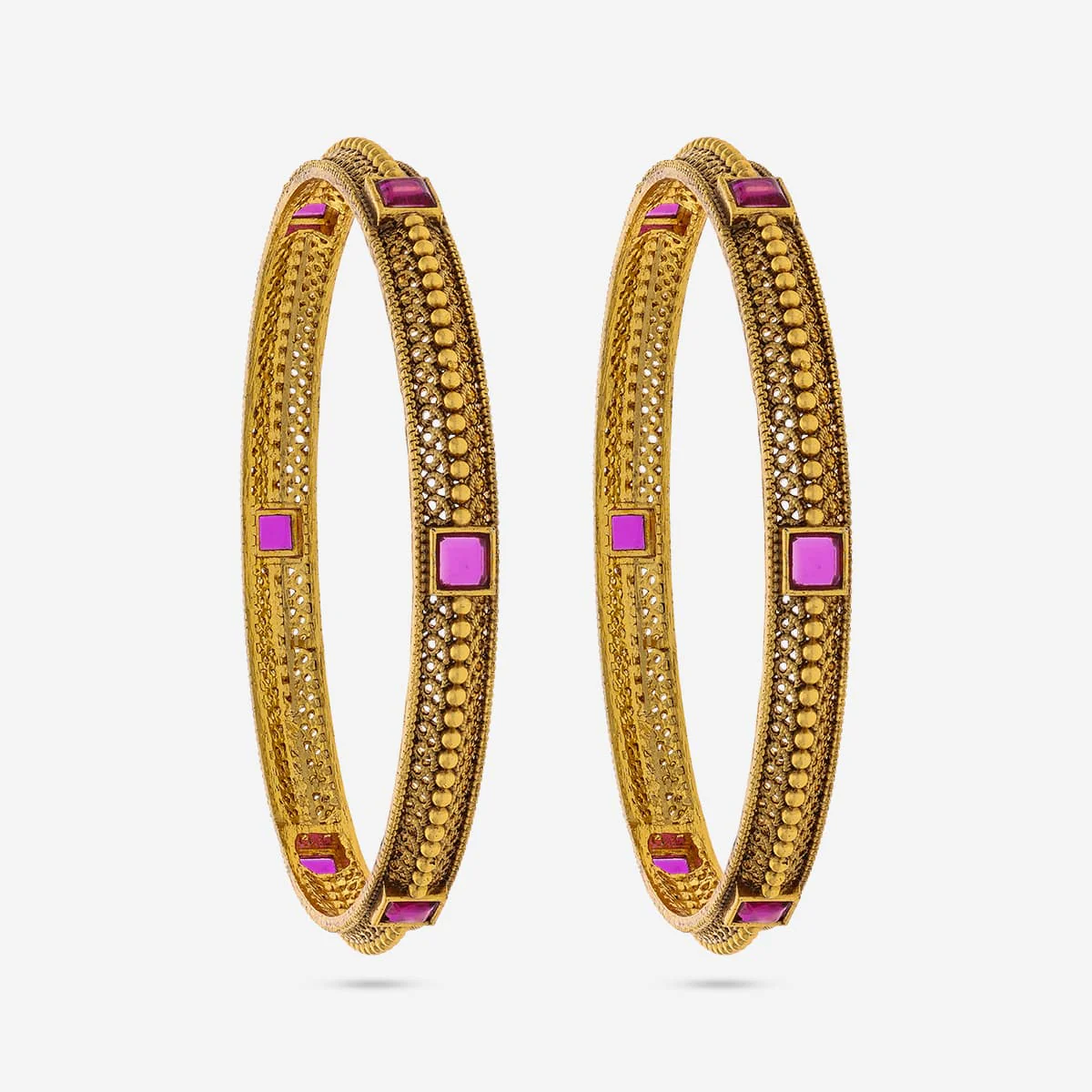 Antique Bangle 187083 - Image 4