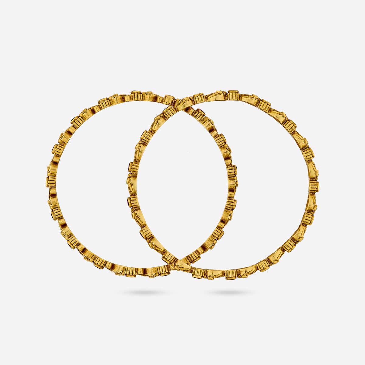 Antique Bangle 187986 - Image 3
