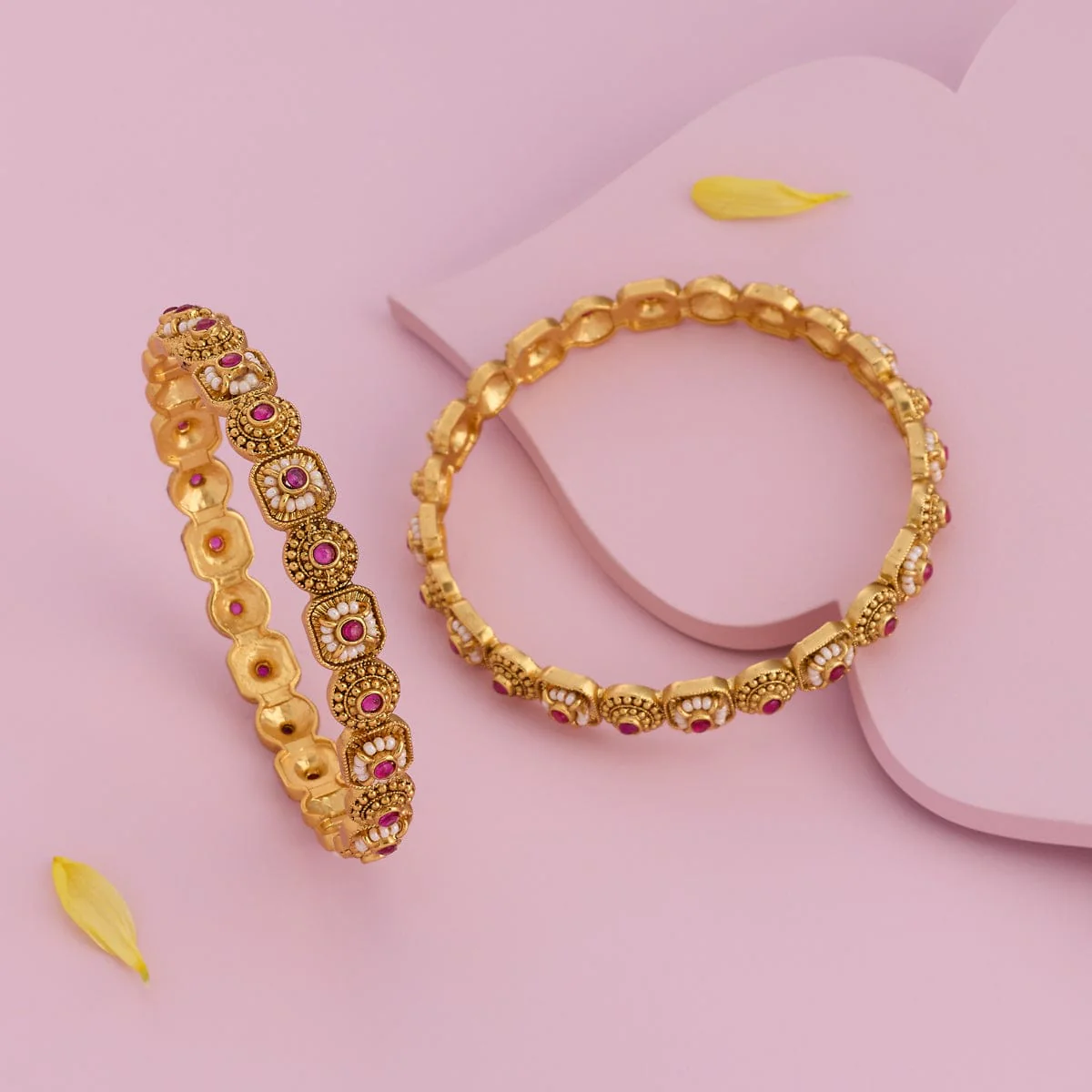 Antique Bangle 188575 - Image 2