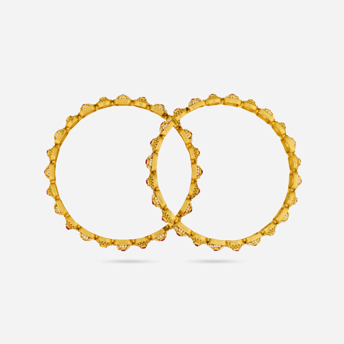 Antique Bangle 188575 - Image 3