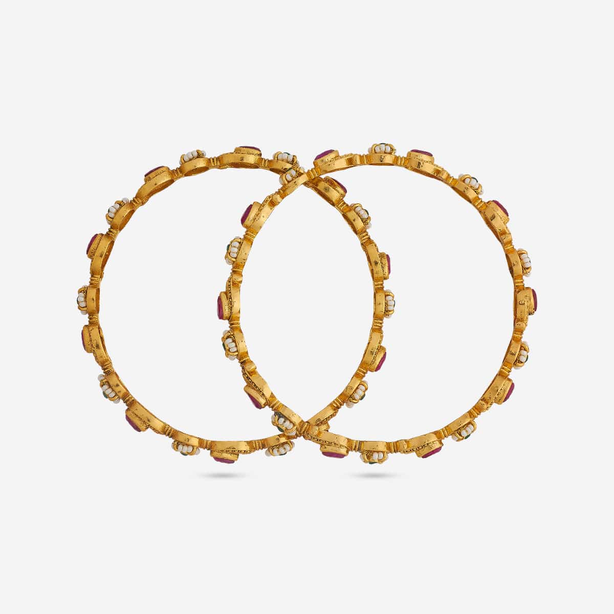 Antique Bangle 188576 - Image 3