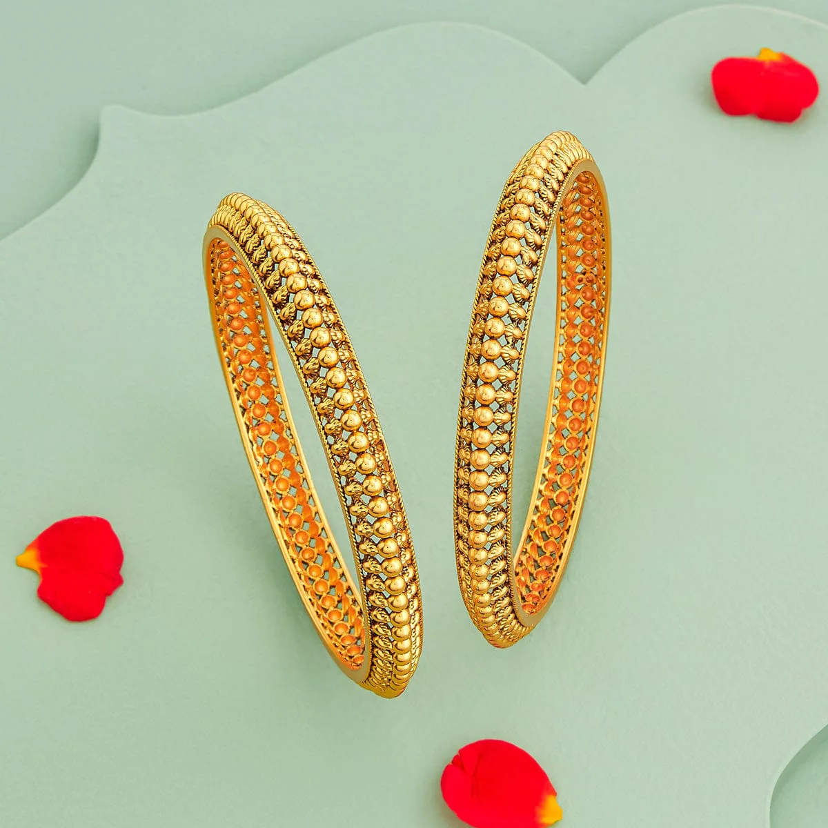 Antique Bangle 188699 - Image 2