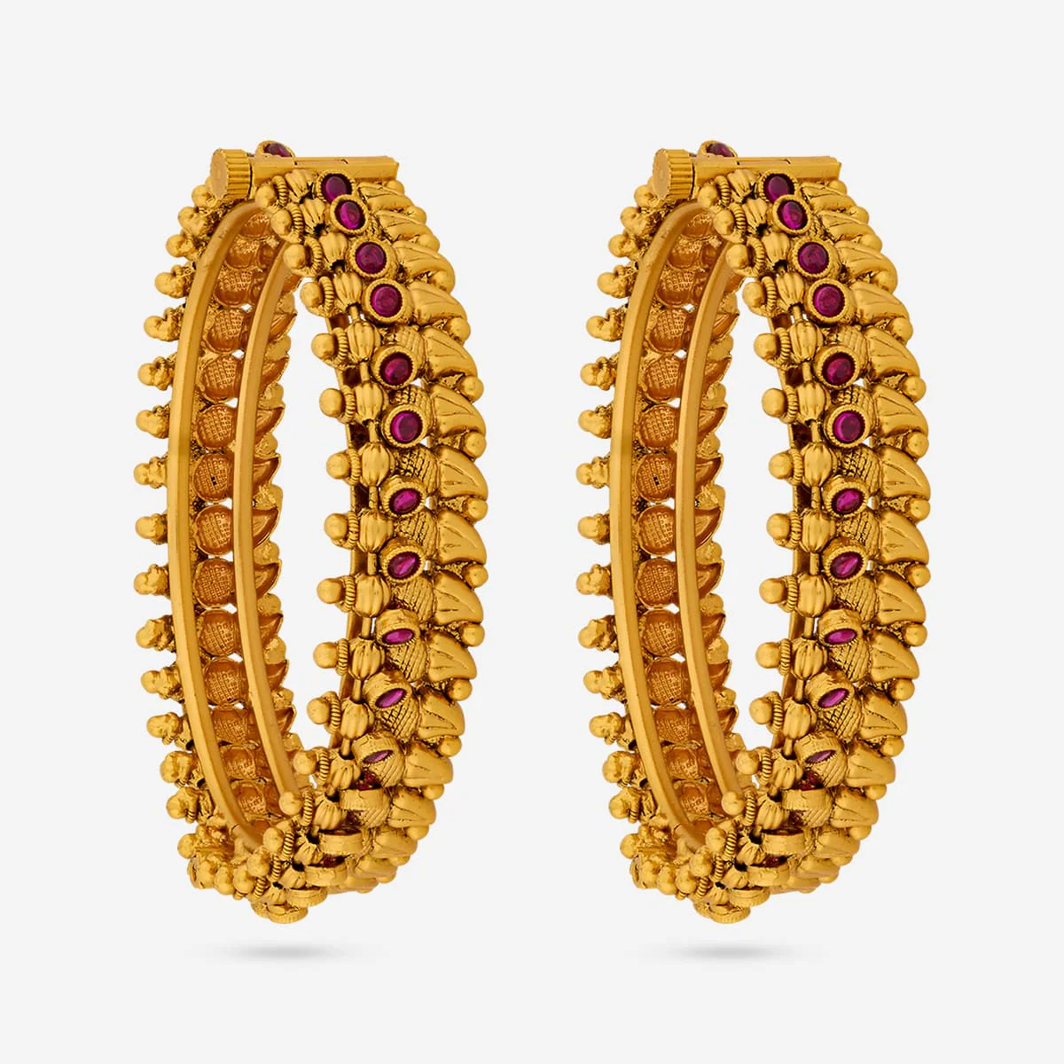 Antique Bangle 188968 - Image 6