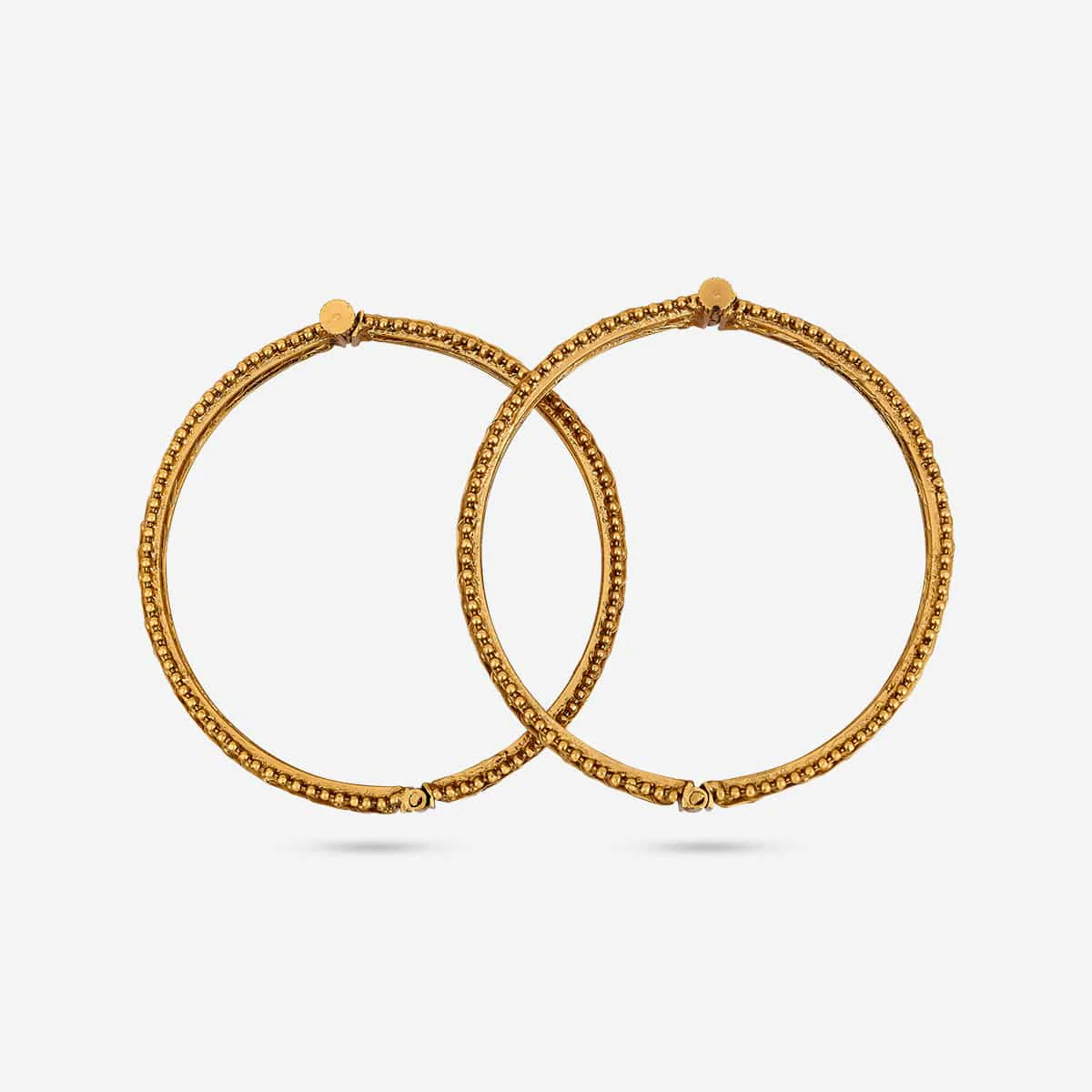 Antique Bangle 188969 - Image 4