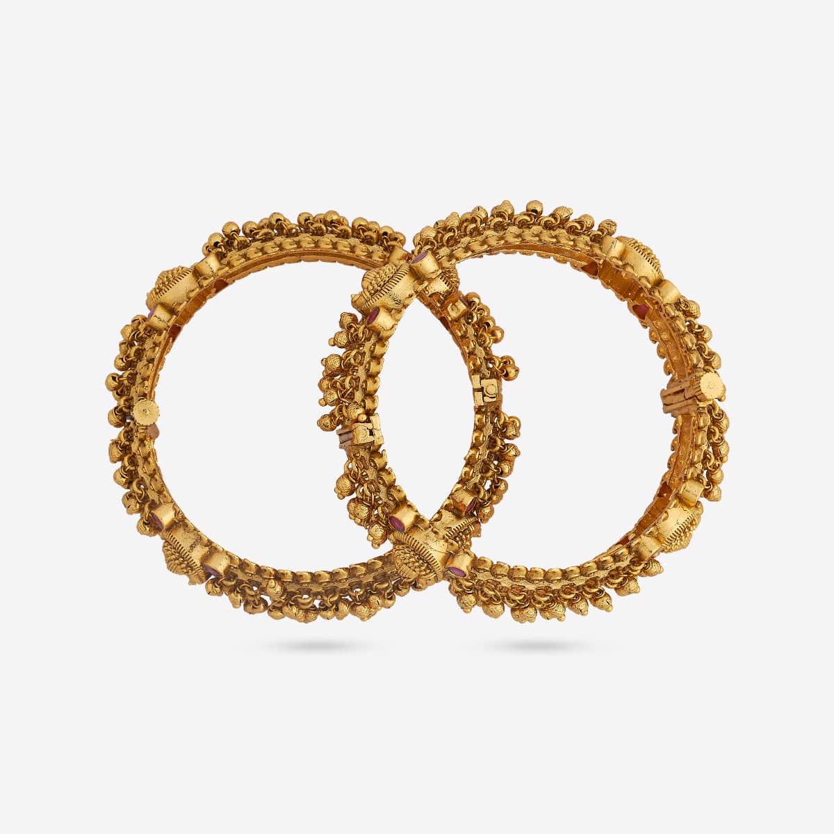 Antique Bangle 189057 - Image 4