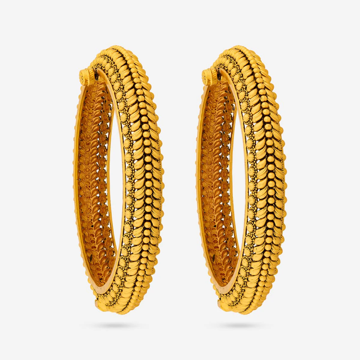 Antique Bangle 190850 - Image 6