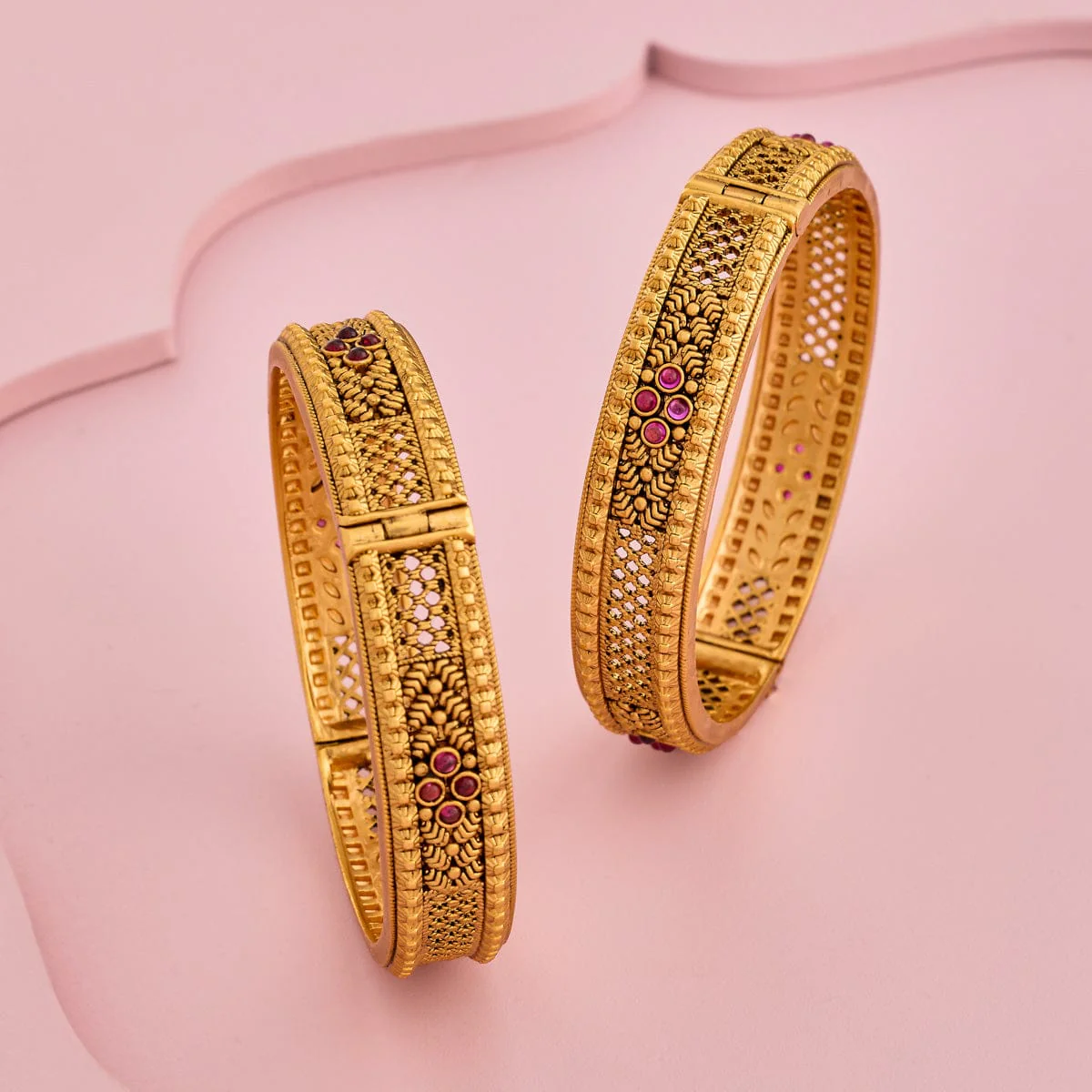 Antique Bangle 192260 - Image 2