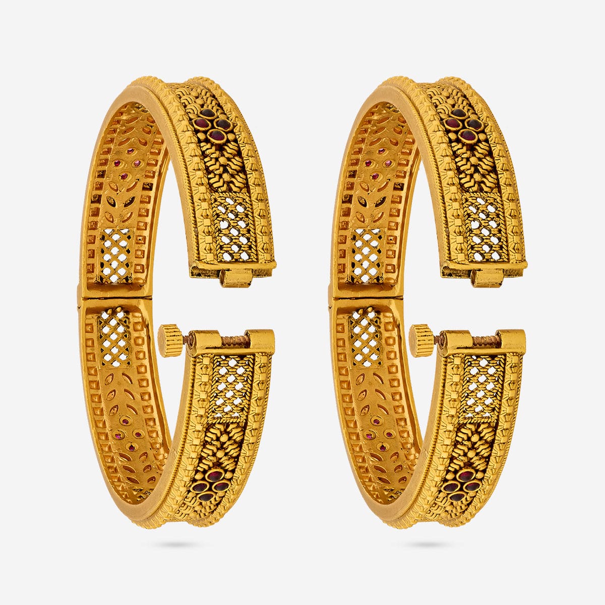 Antique Bangle 192260 - Image 3