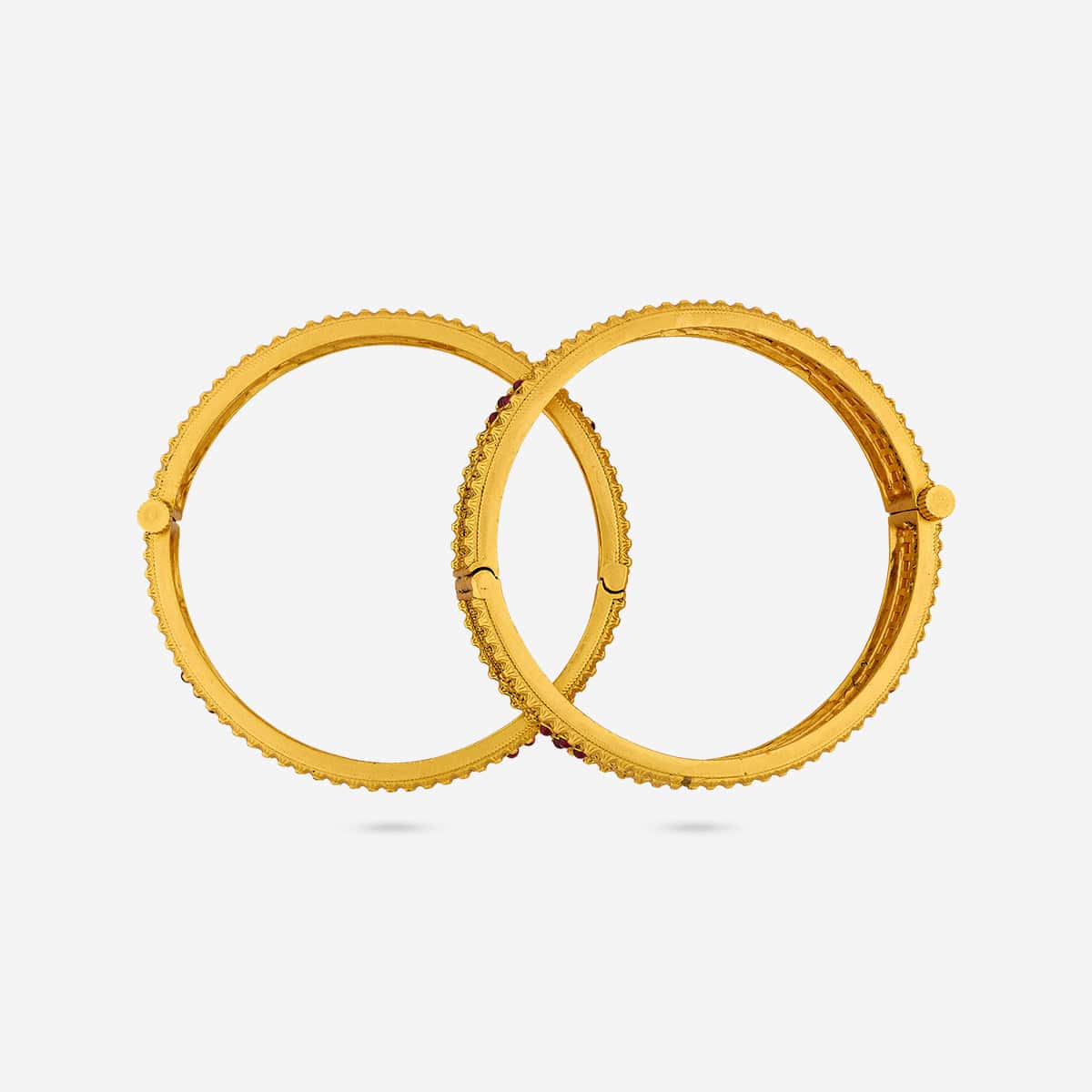 Antique Bangle 192260 - Image 4