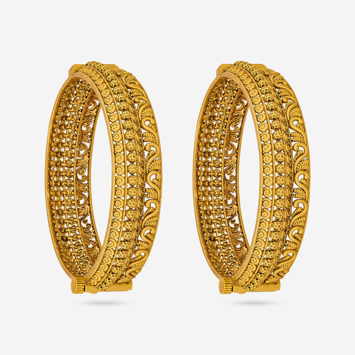 Antique Bangle 192261 - Image 5