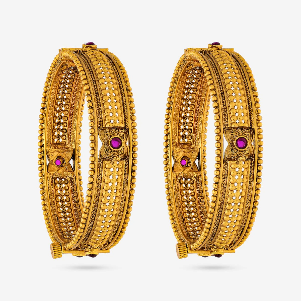 Antique Bangle 193660 - Image 5