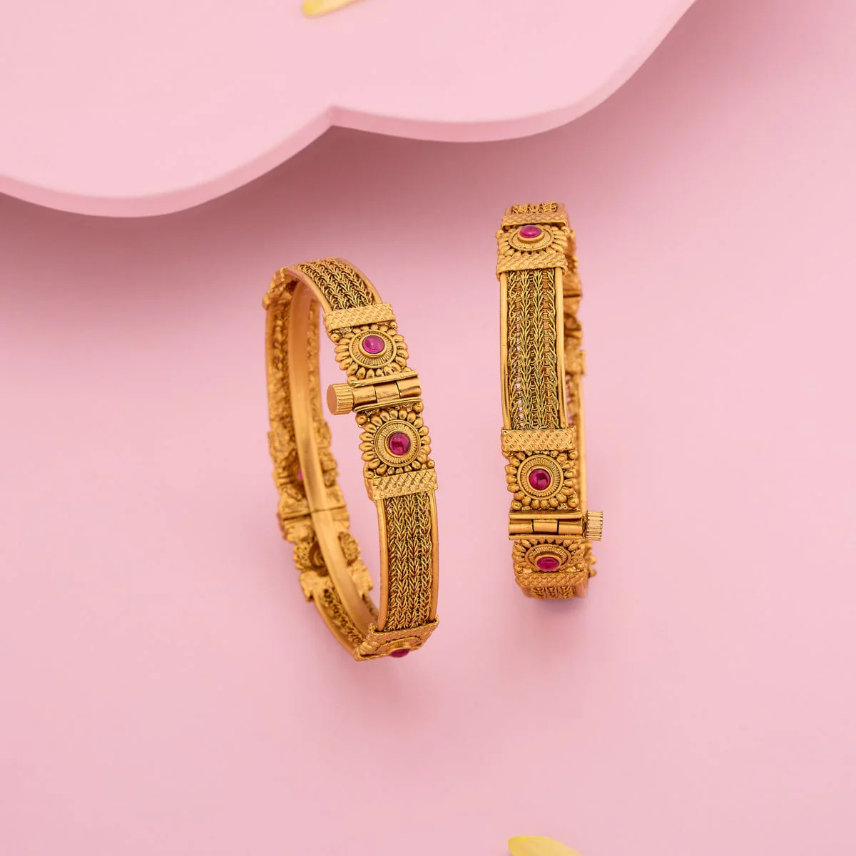 Antique Bangle 193662 - Image 2