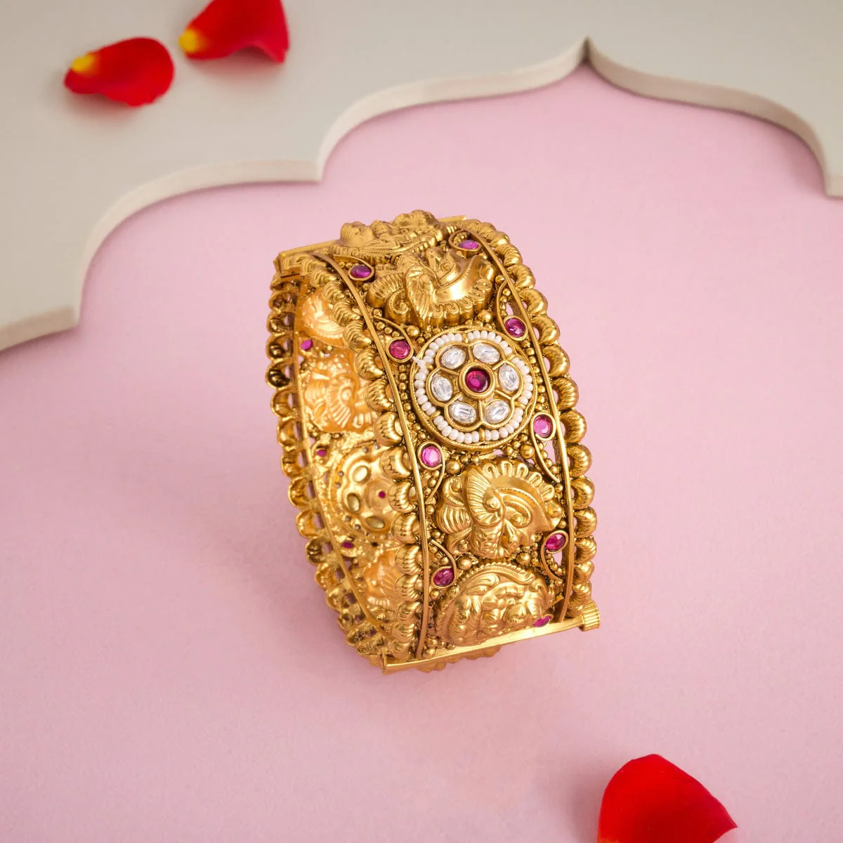 Antique Bangle 193971 - Image 2