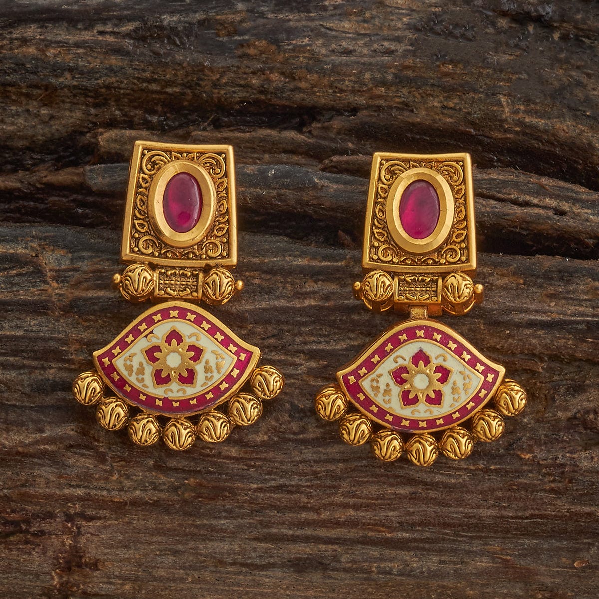 Antique Earring 182167 - Image 5