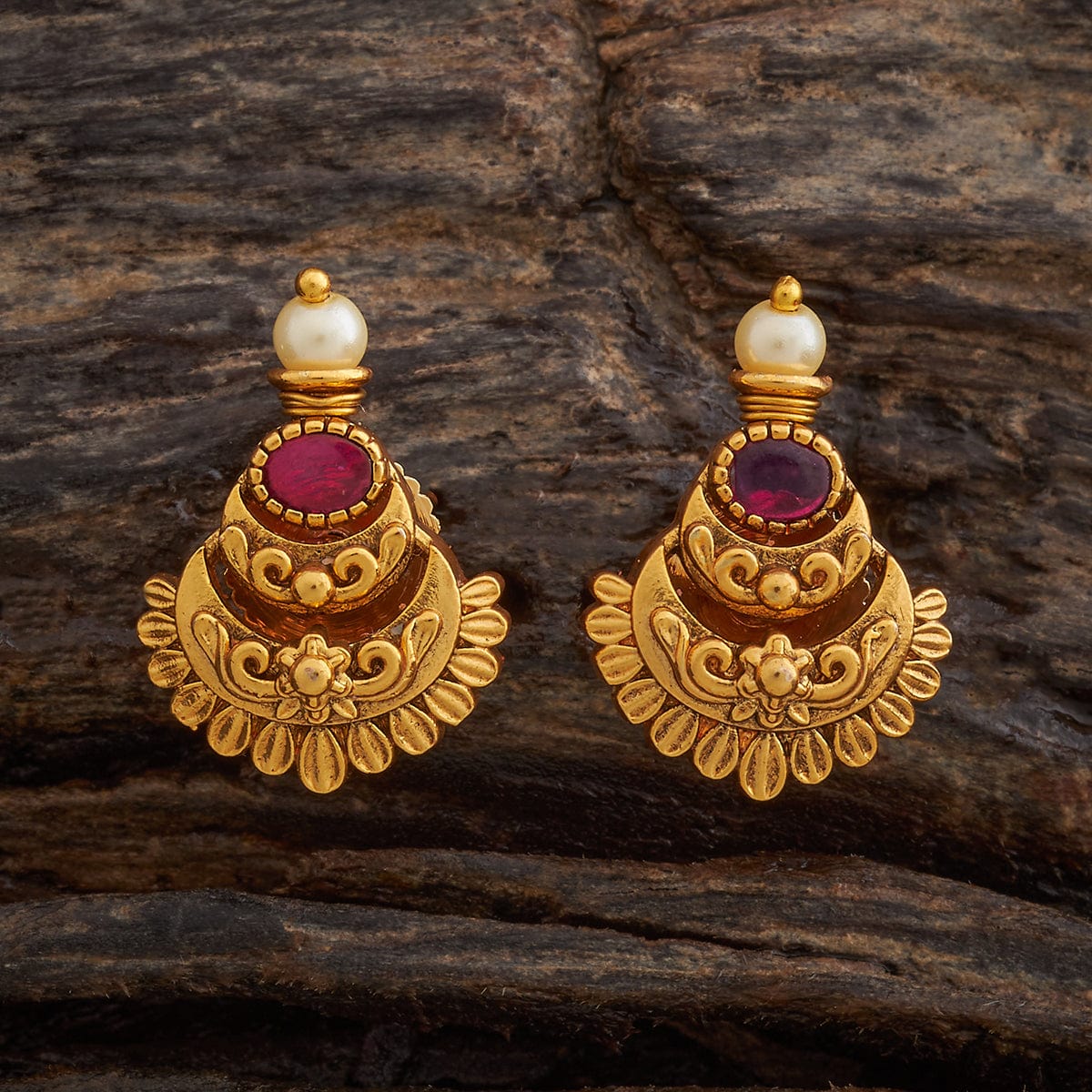 Antique Earring 182760 - Image 5