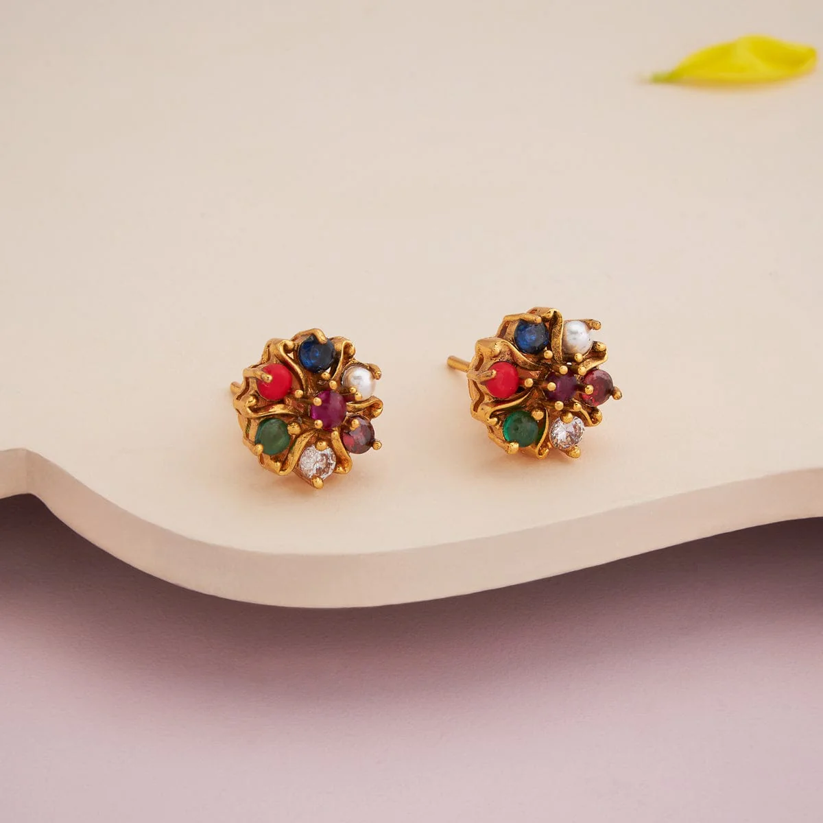 Antique Earring 184554 - Image 14