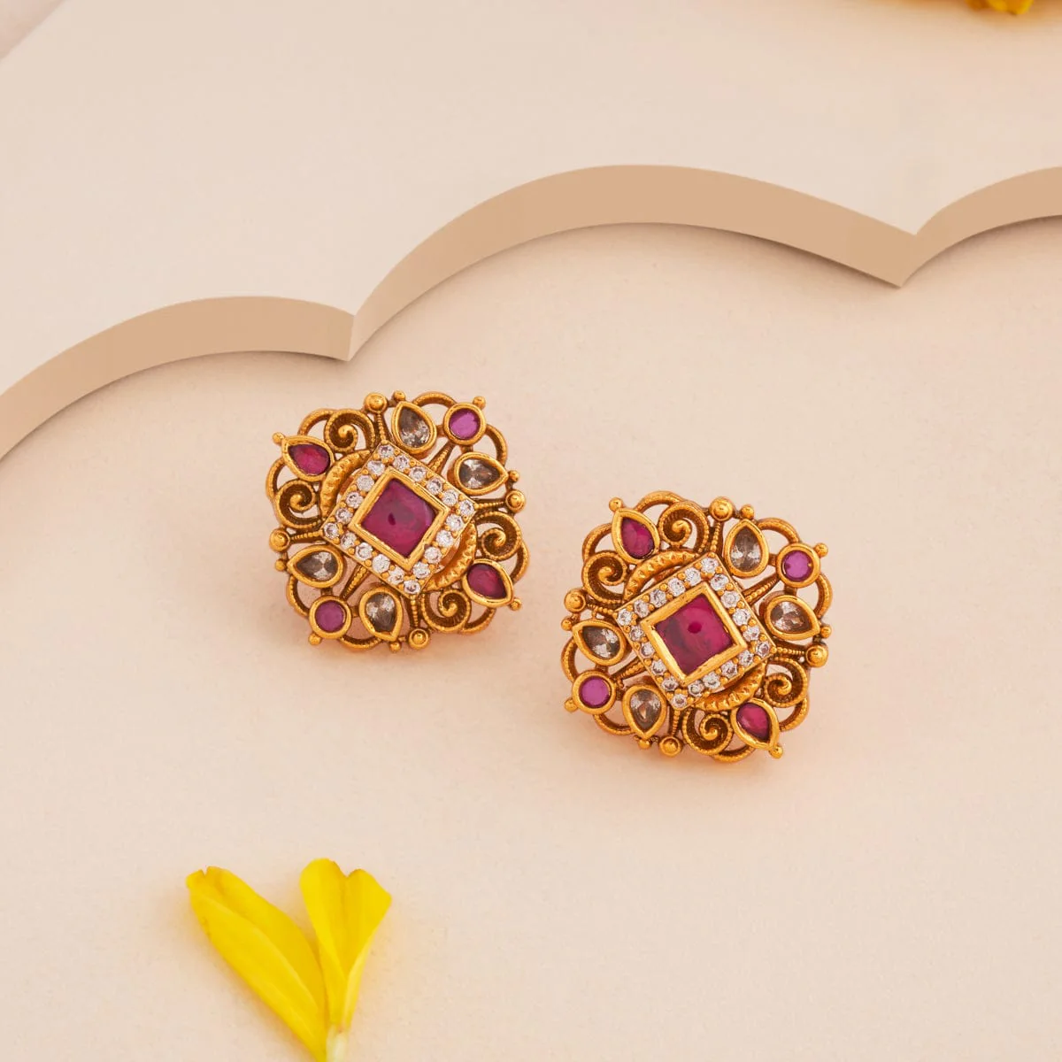 Antique Earring 190953 - Image 5